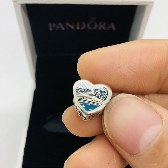 ✨🔥Pandora Alaska Exclusive Whale Tail Cruise Ship Charm - Picture 5 of 5